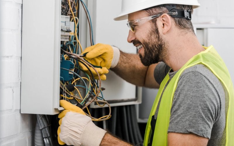 Electrician in Birmingham, Alabama